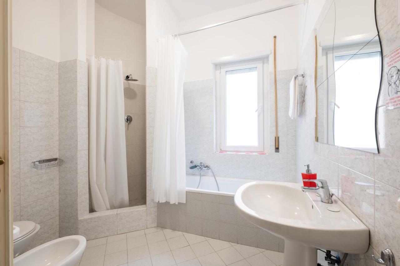 Take It Easy Roma Guest House Екстериор снимка